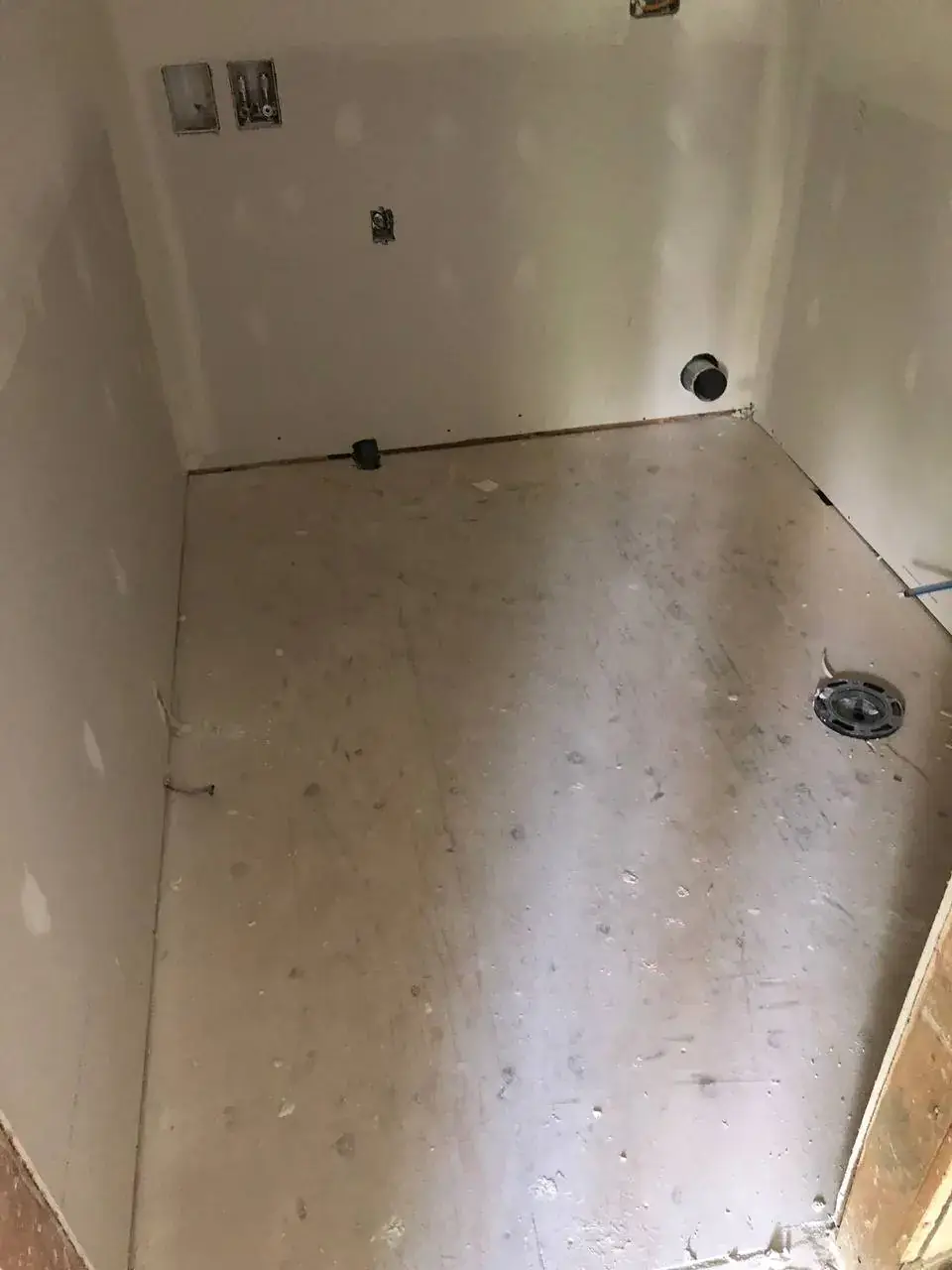 Bathroom & Power Room — Project 3 — photo 1