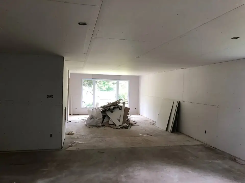 Living Area — Project 1 — photo 3